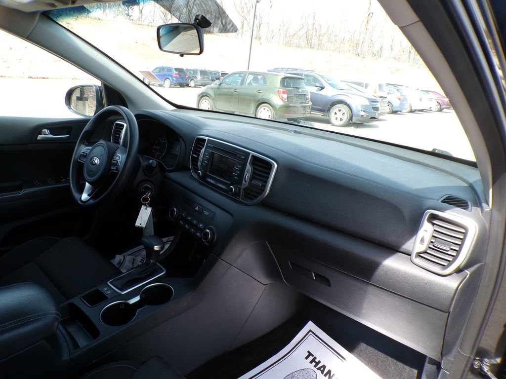 Used 2017 Kia Sportage LX FWD image 16