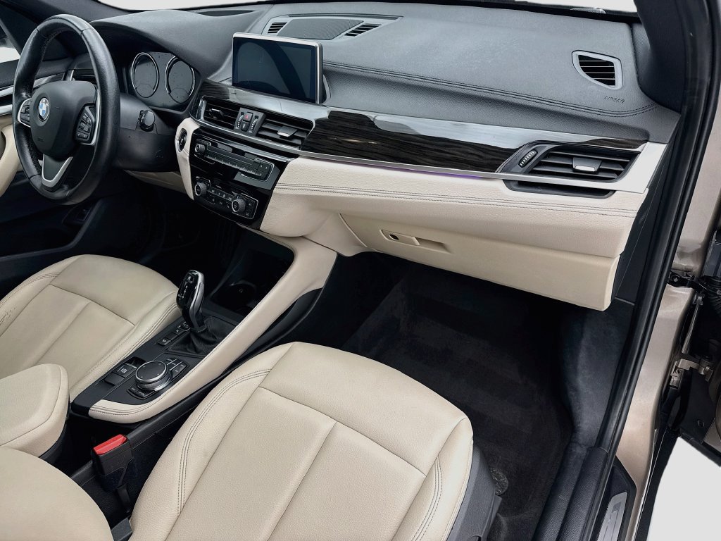 Used 2020 BMW X1 xDrive28i w/ Premium Package AWD/4WD image 16