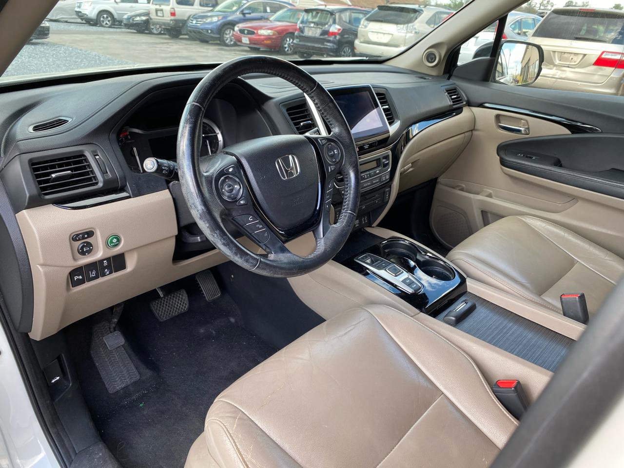 Used 2016 Honda Pilot Touring image 6