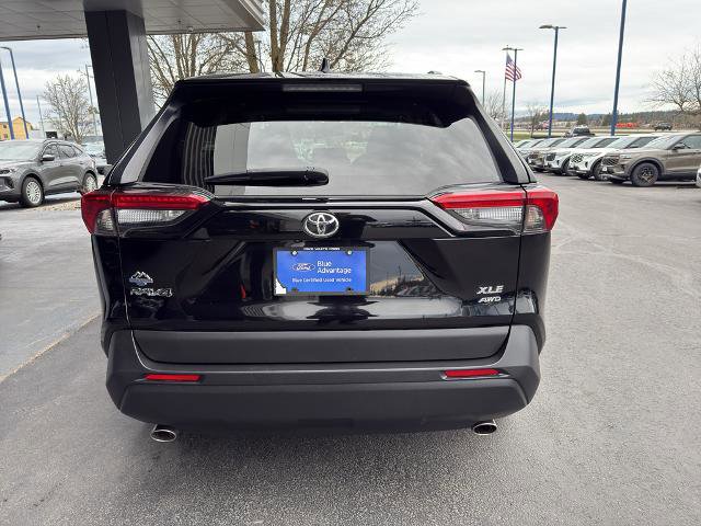 Used 2024 Toyota RAV4 XLE w/ Convenience Package image 5