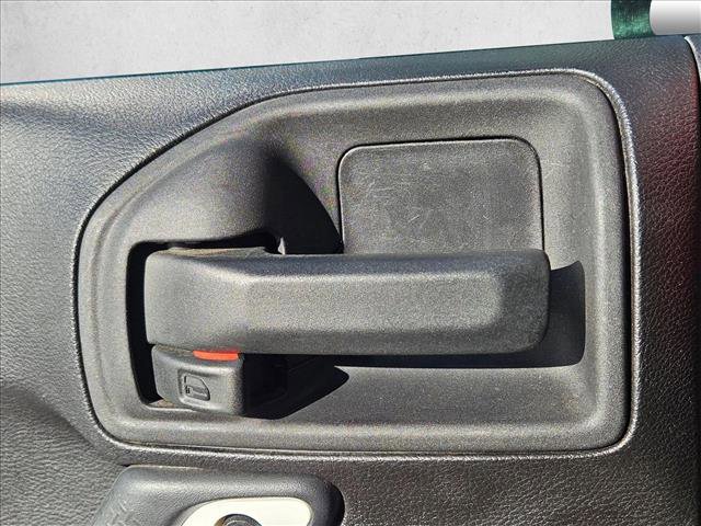 Used 2015 Jeep Wrangler Unlimited Sahara image 25