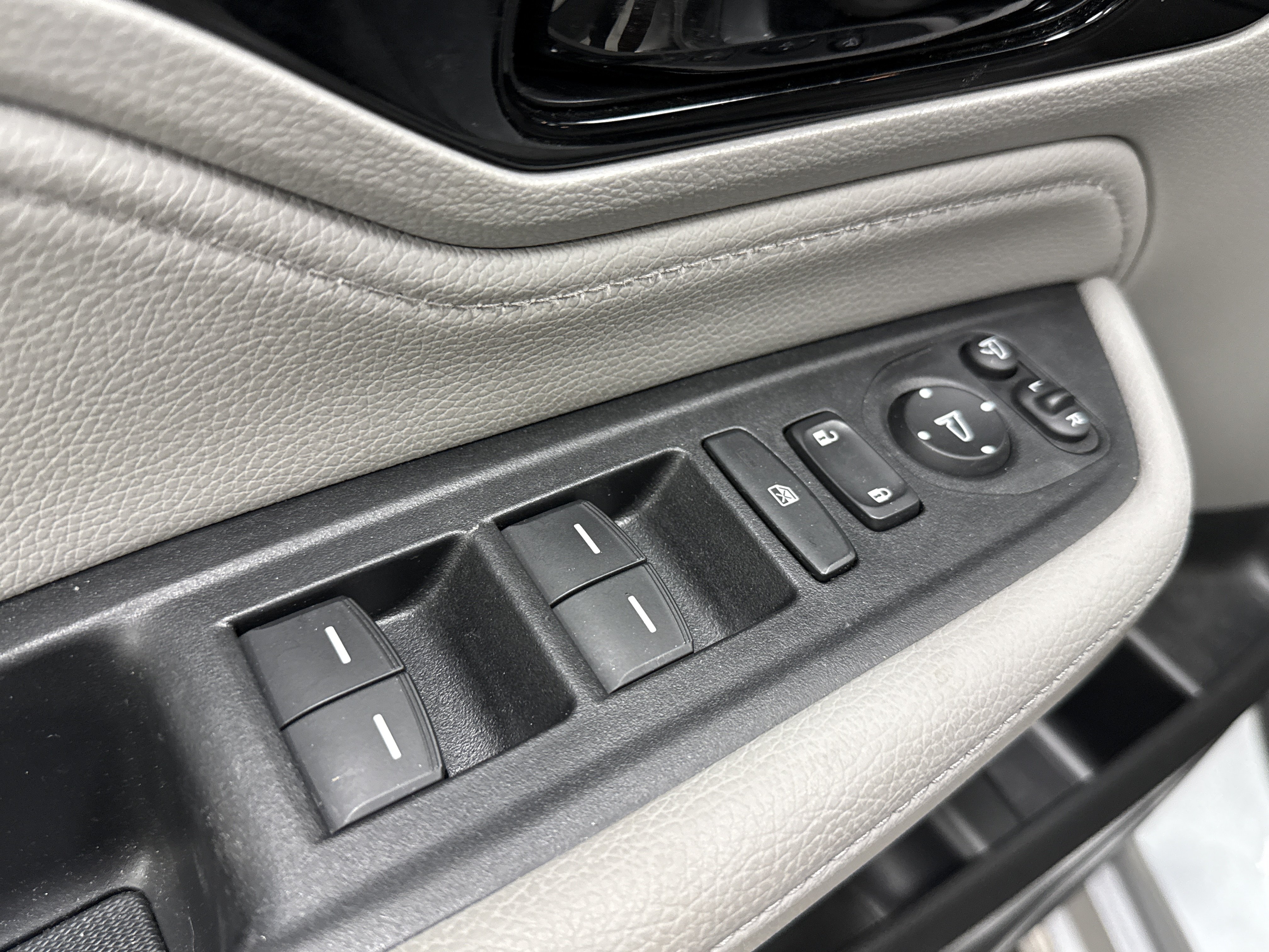 Used 2024 Honda Odyssey Elite image 10