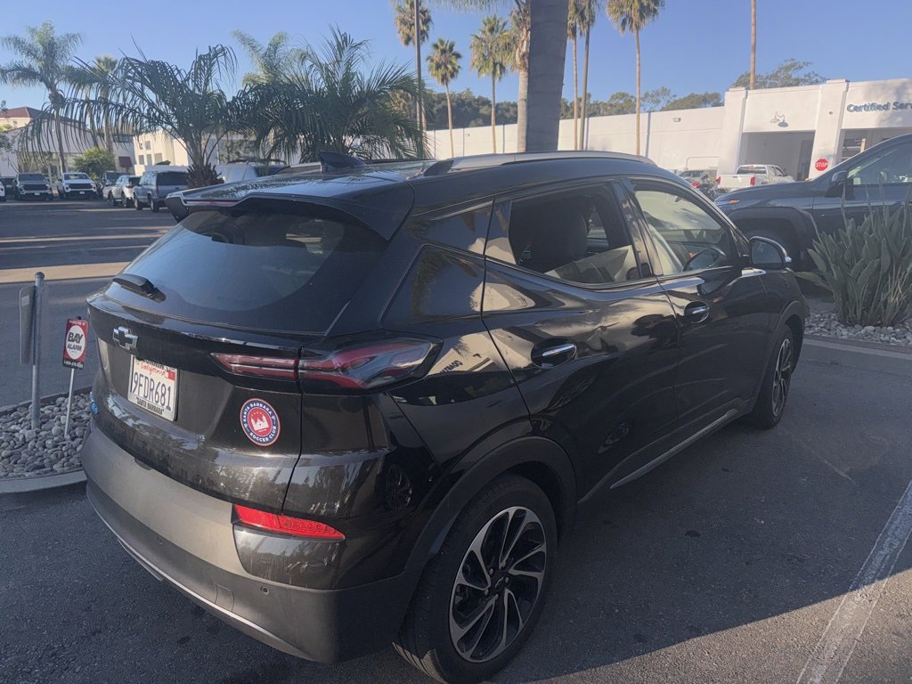 Used 2023 Chevrolet Bolt EUV Premier w/ Sun & Sound Package image 4
