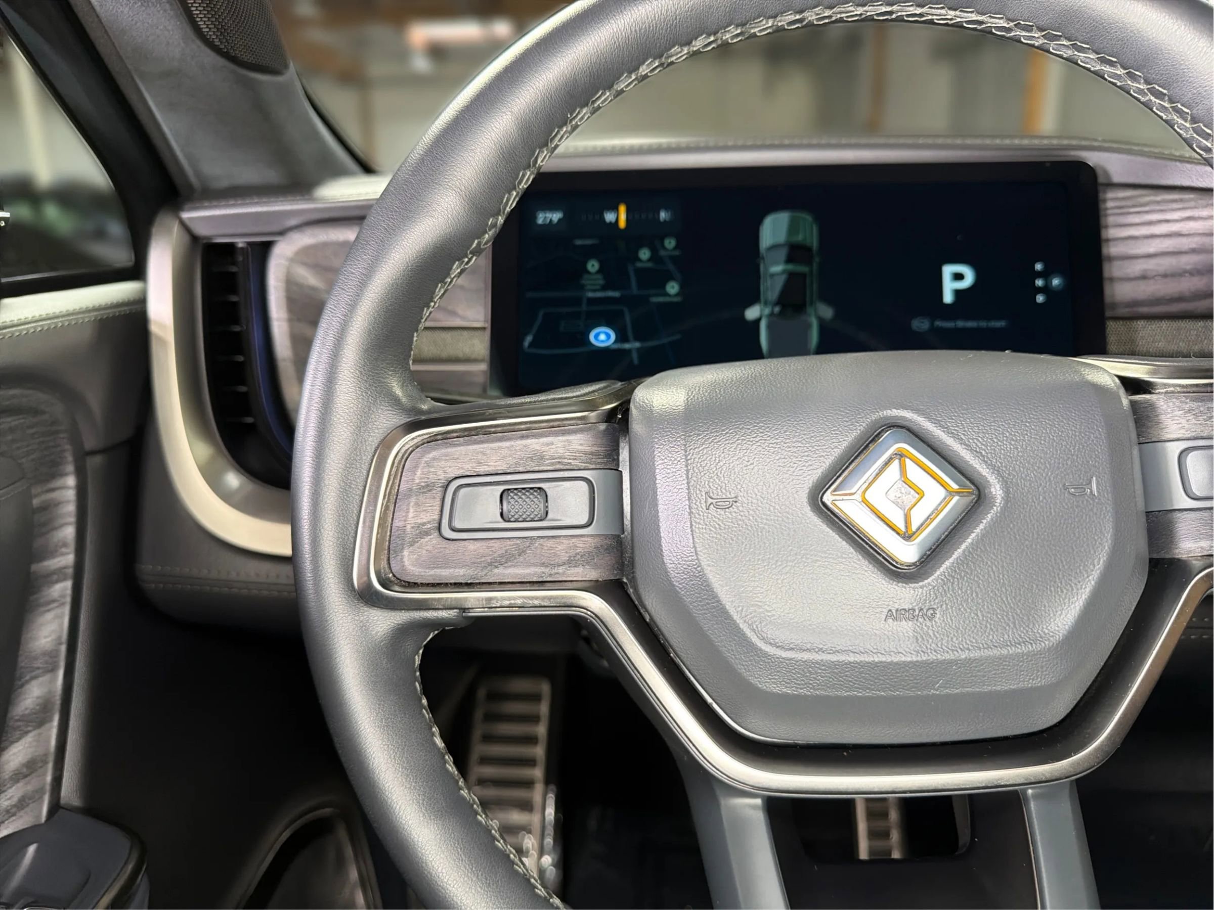 Used 2022 Rivian R1T Adventure AWD/4WD image 30