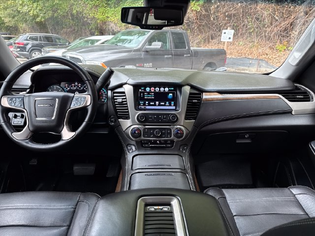 Used 2019 GMC Yukon Denali w/ Denali Ultimate Package AWD/4WD image 11