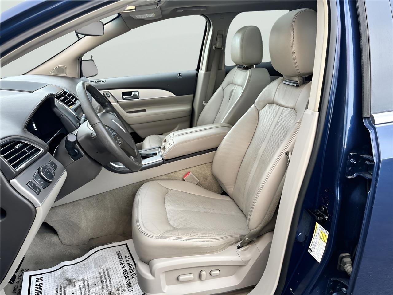 Used 2012 Lincoln MKX AWD image 18