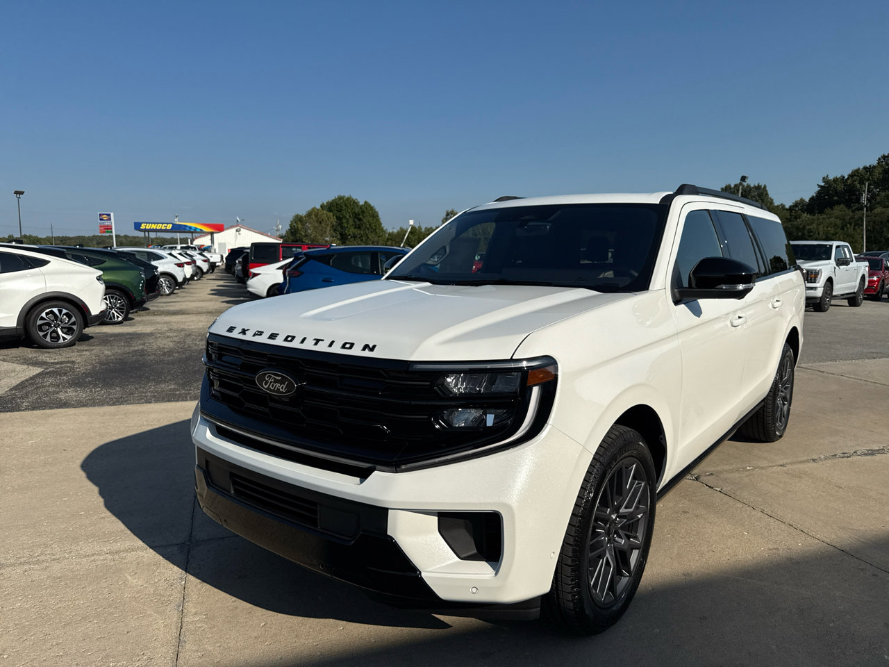 New 2025 Ford Expedition Max Platinum image 11