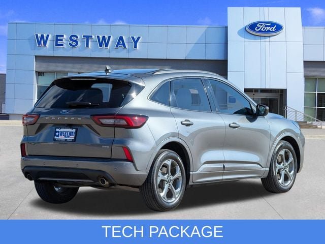 Used 2023 Ford Escape ST-Line w/ Equipment Group 301A FWD image 3