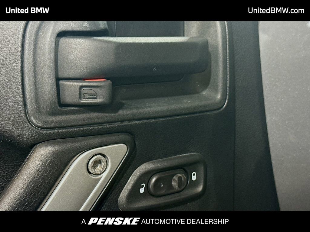 Used 2015 Jeep Wrangler Unlimited Sahara w/ Connectivity Group image 3