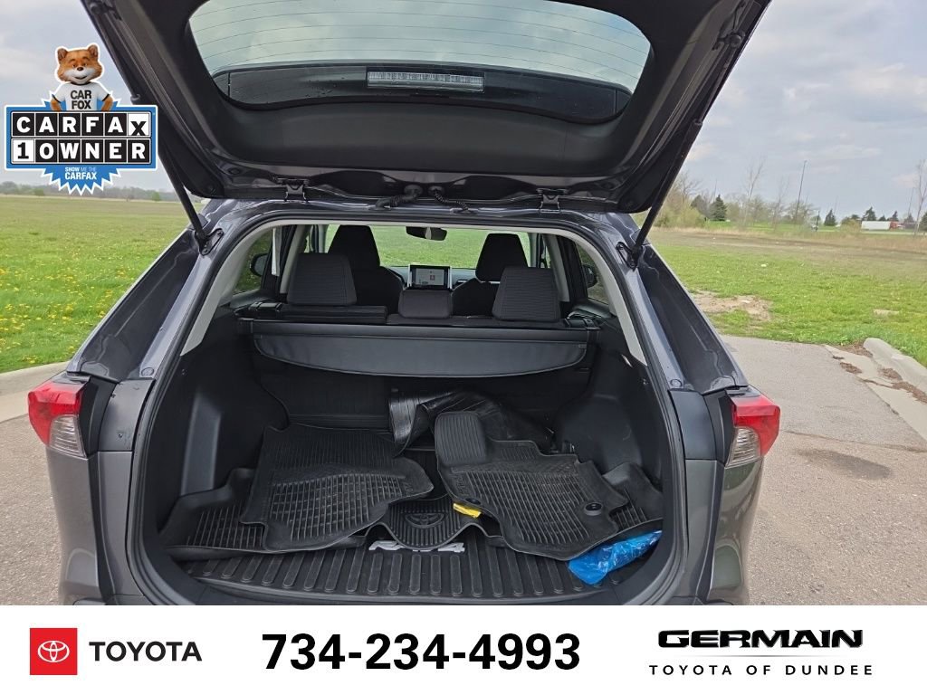 Used 2024 Toyota RAV4 LE AWD/4WD image 21