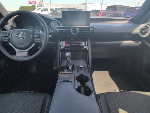 Used 2023 Lexus IS 300 w/ Comfort Package RWD image 18