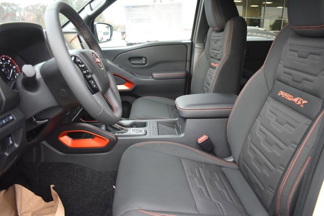 New 2026 Nissan Frontier PRO-4X w/ Pro-4x Convenience Package image 15