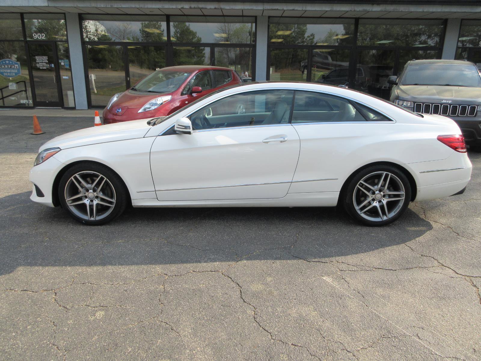 Used 2015 Mercedes-Benz E 400 Coupe image 2