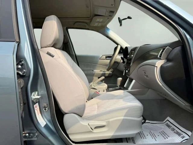 Used 2010 Subaru Forester 2.5X Premium image 23
