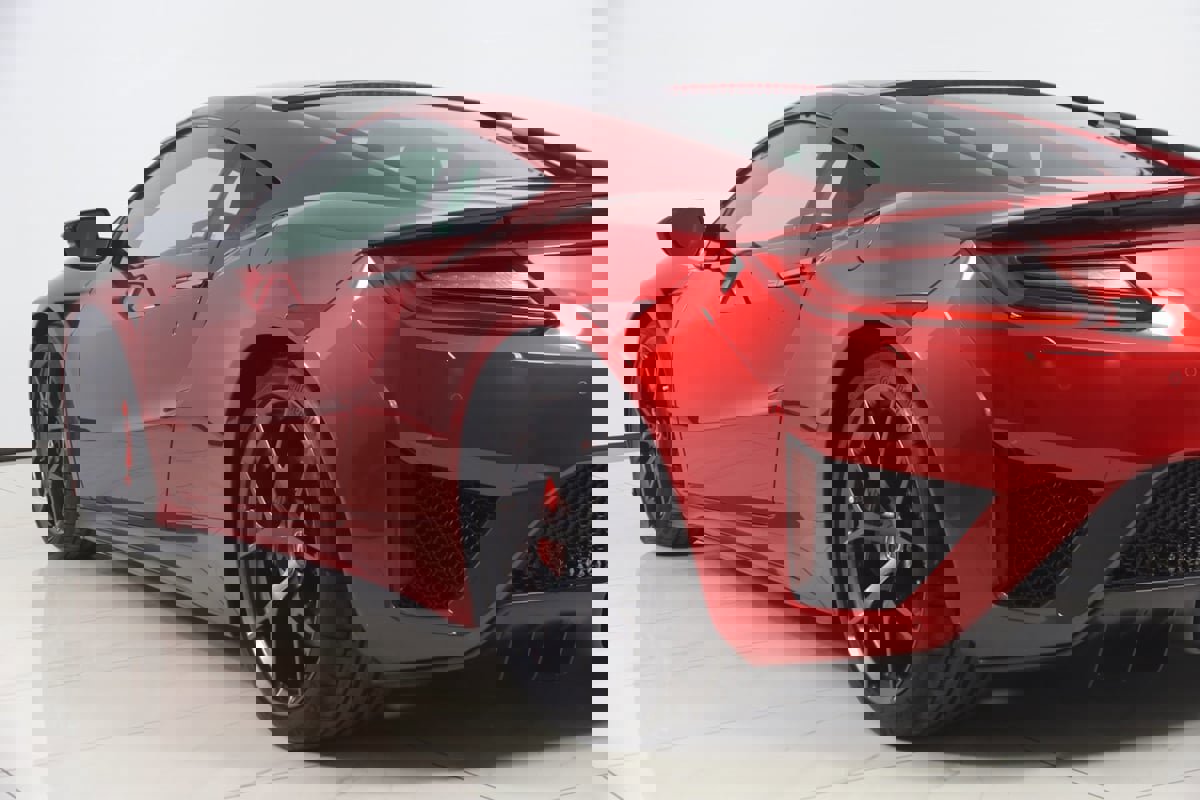 Used 2017 Acura NSX image 28