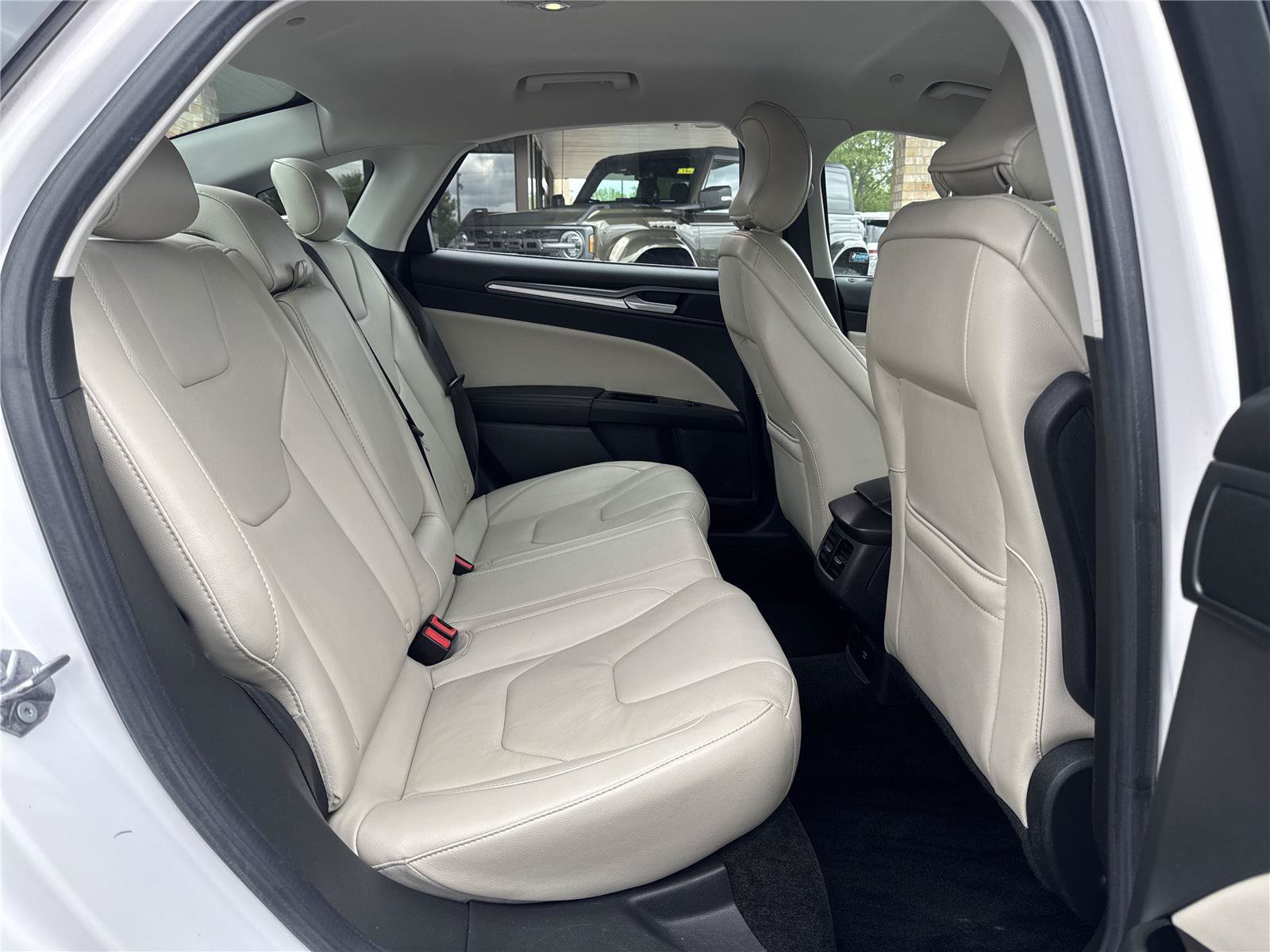 Used 2015 Ford Fusion Titanium FWD image 30