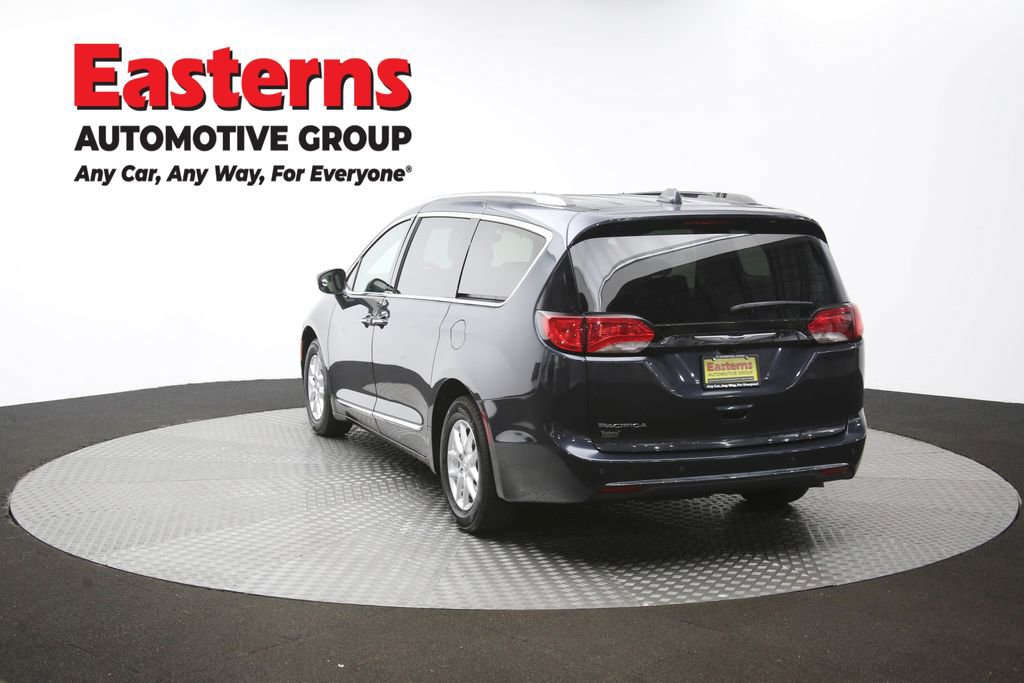 Used 2020 Chrysler Pacifica Touring-L FWD image 68