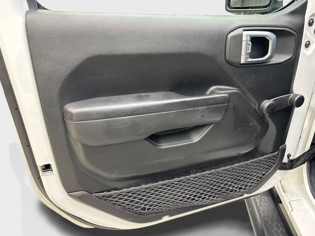 Used 2022 Jeep Wrangler Sport AWD/4WD image 30