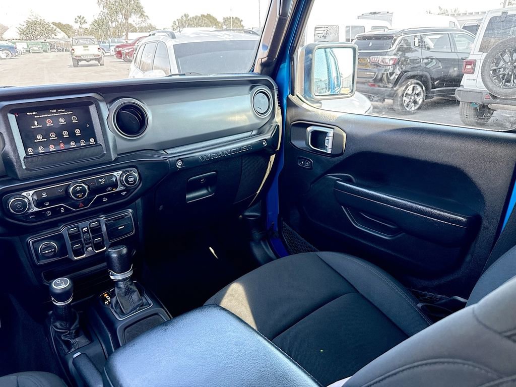 Used 2022 Jeep Wrangler Unlimited Sport image 25