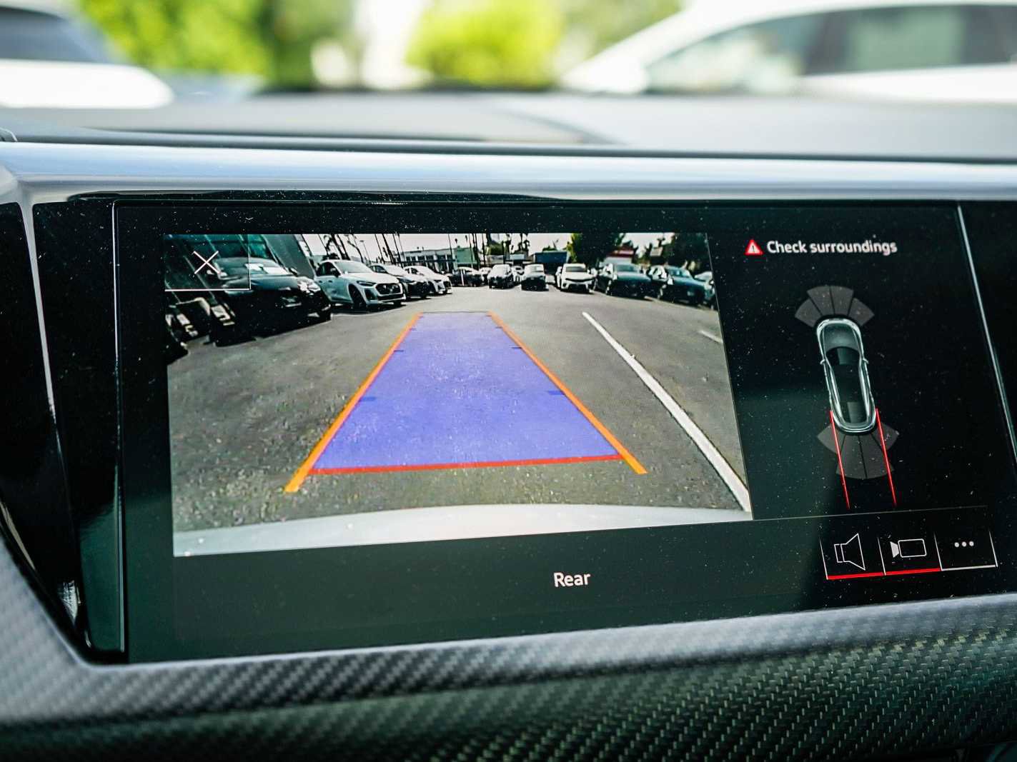 Used 2022 Audi e-tron GT Premium Plus image 23