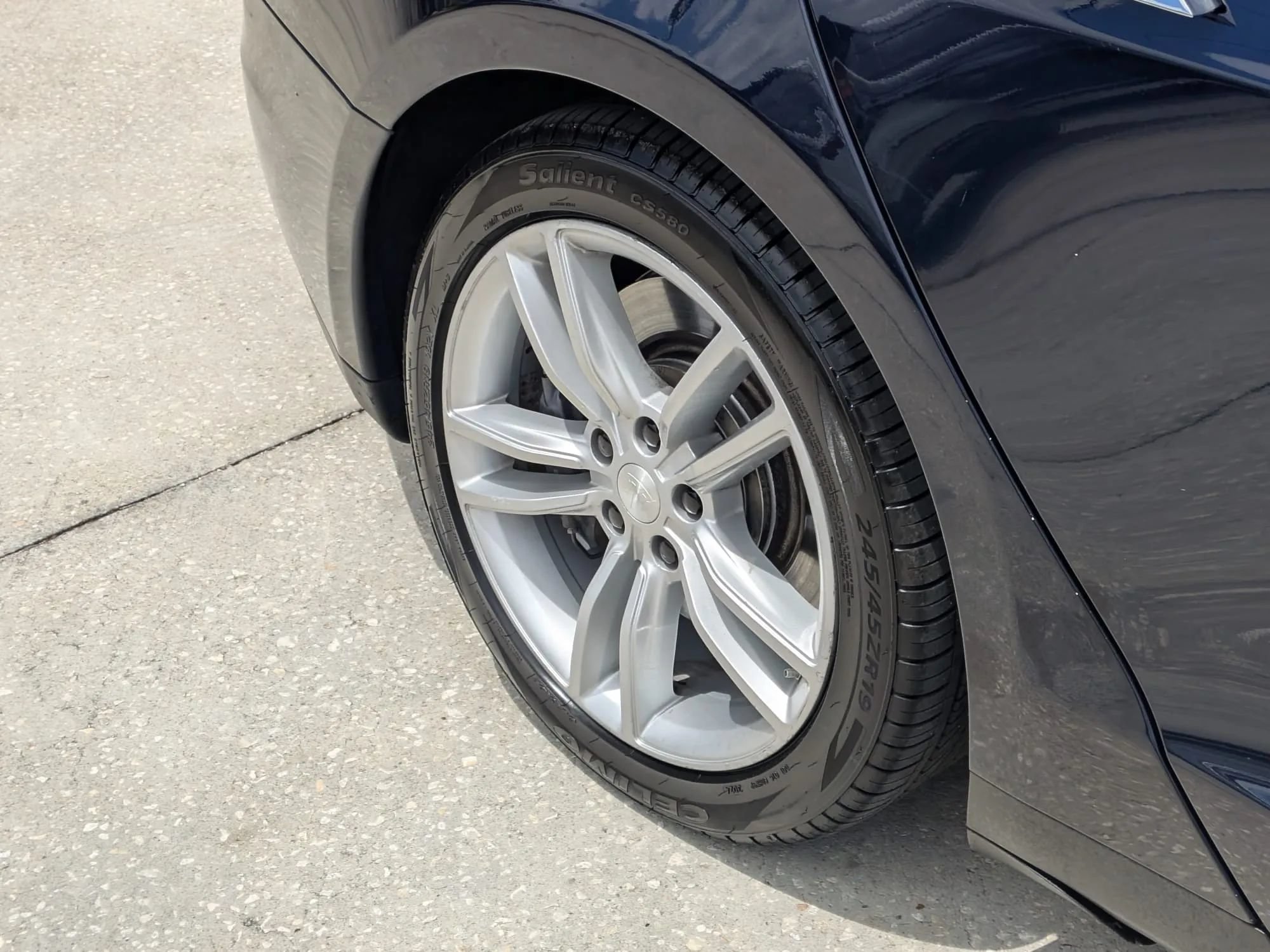 Used 2014 Tesla Model S P85 RWD image 5