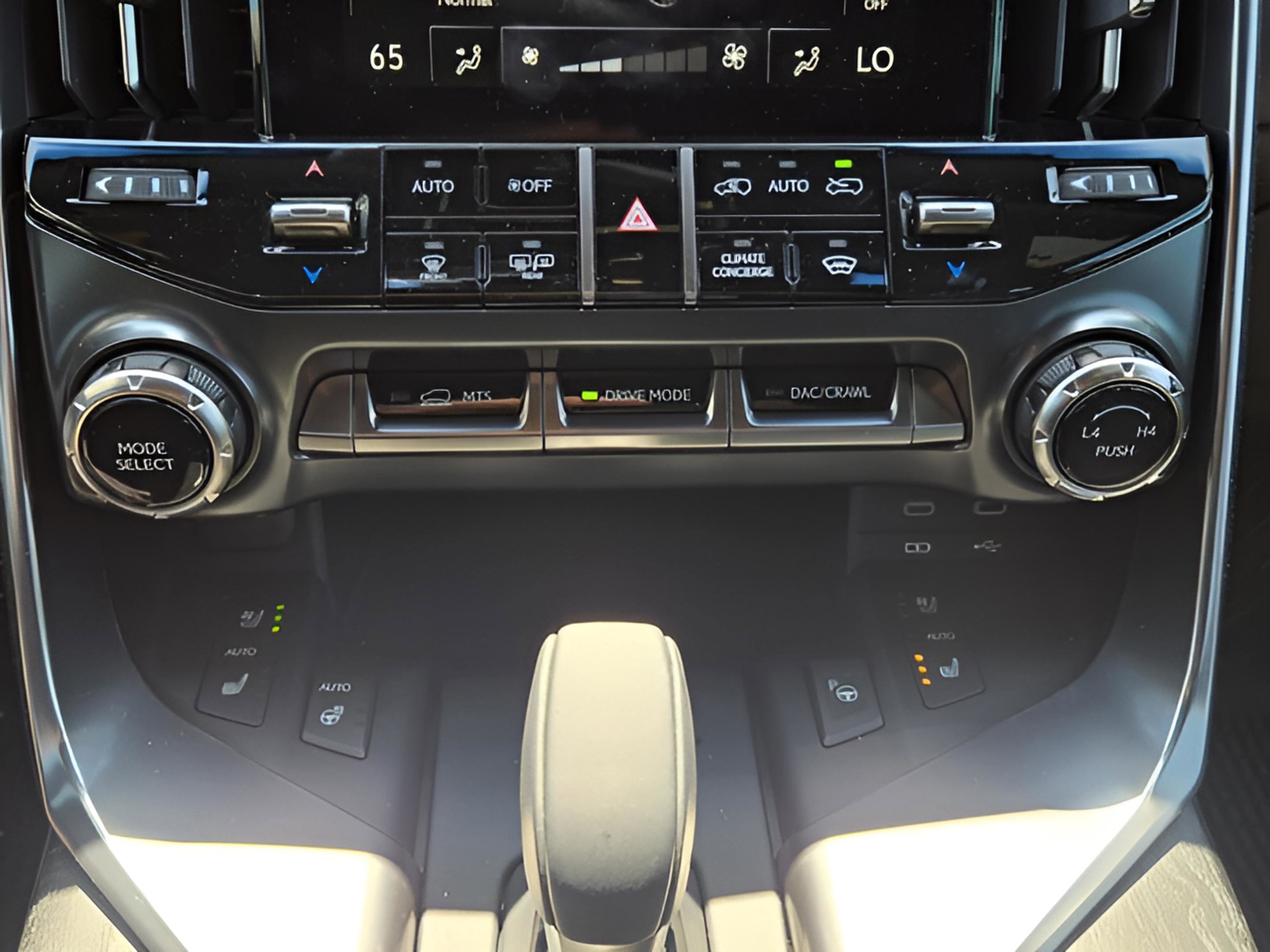 New 2026 Lexus LX 700h Overtrail AWD/4WD image 26