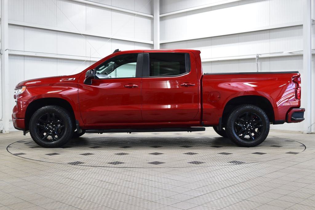 Used 2025 Chevrolet Silverado 1500 RST AWD/4WD image 4