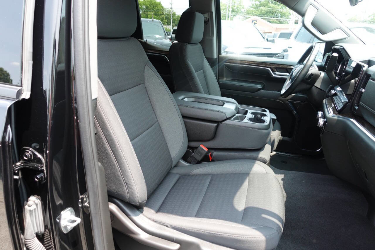 Used 2023 GMC Sierra 1500 Elevation image 35