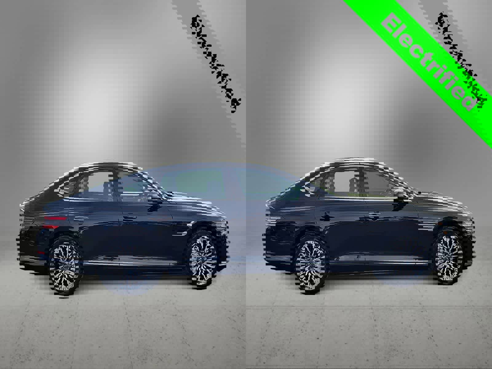 Used 2024 Genesis G80 image 9