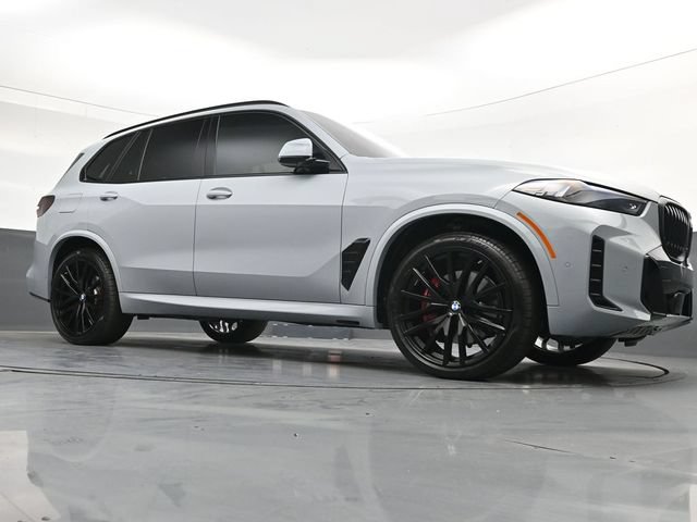 Used 2026 BMW X5 xDrive40i w/ M Sport Package AWD/4WD image 29
