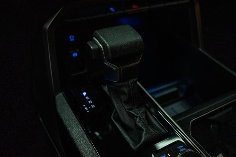 Used 2022 Toyota Tundra SR5 w/ SR5 Convenience Package image 18