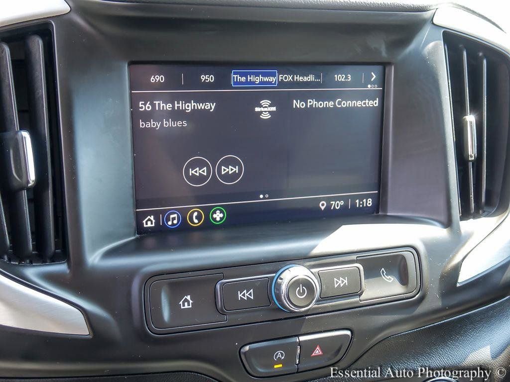 Used 2024 GMC Terrain SLE w/ Driver Convenience Package image 14