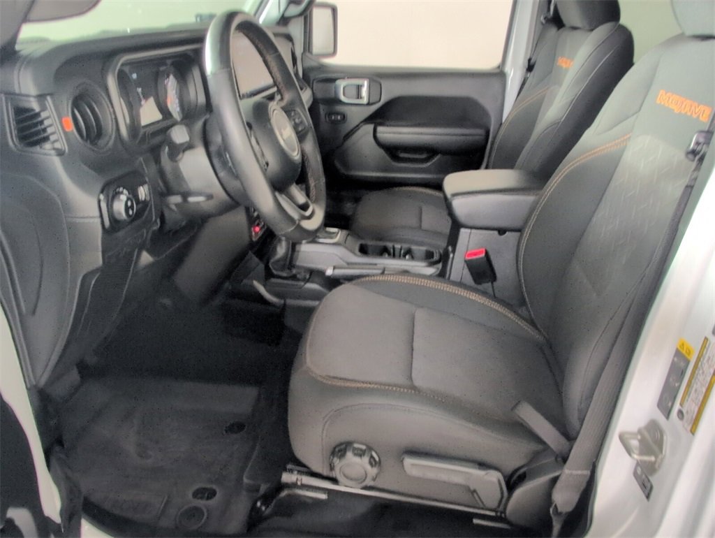 Certified 2024 Jeep Gladiator Mojave w/ Technology Group image 6