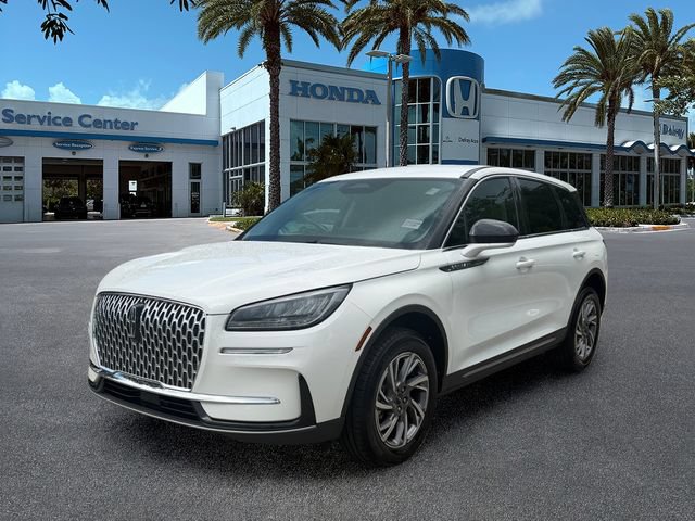 Used 2025 Lincoln Corsair FWD image 4