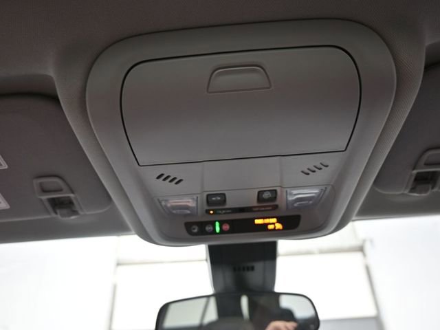 Used 2023 Chevrolet Equinox LT FWD image 12
