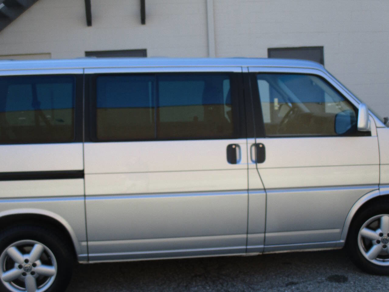 Used 2002 Volkswagen Eurovan GLS image 67