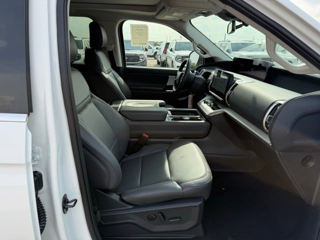 New 2025 Ford Expedition Max Active image 11