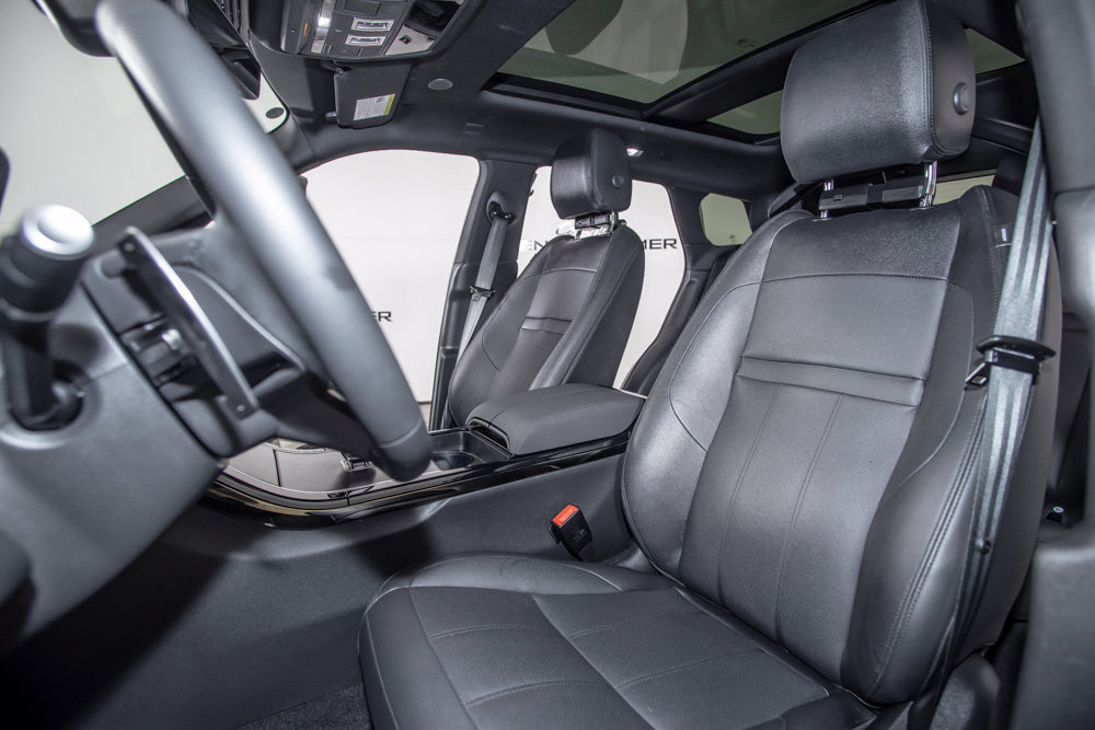 Used 2026 Land Rover Range Rover Evoque S AWD/4WD image 13