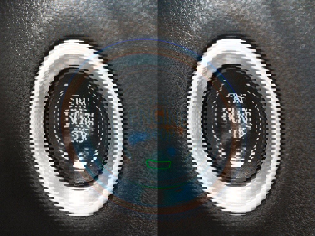 Used 2022 GMC Sierra 1500 SLT image 8