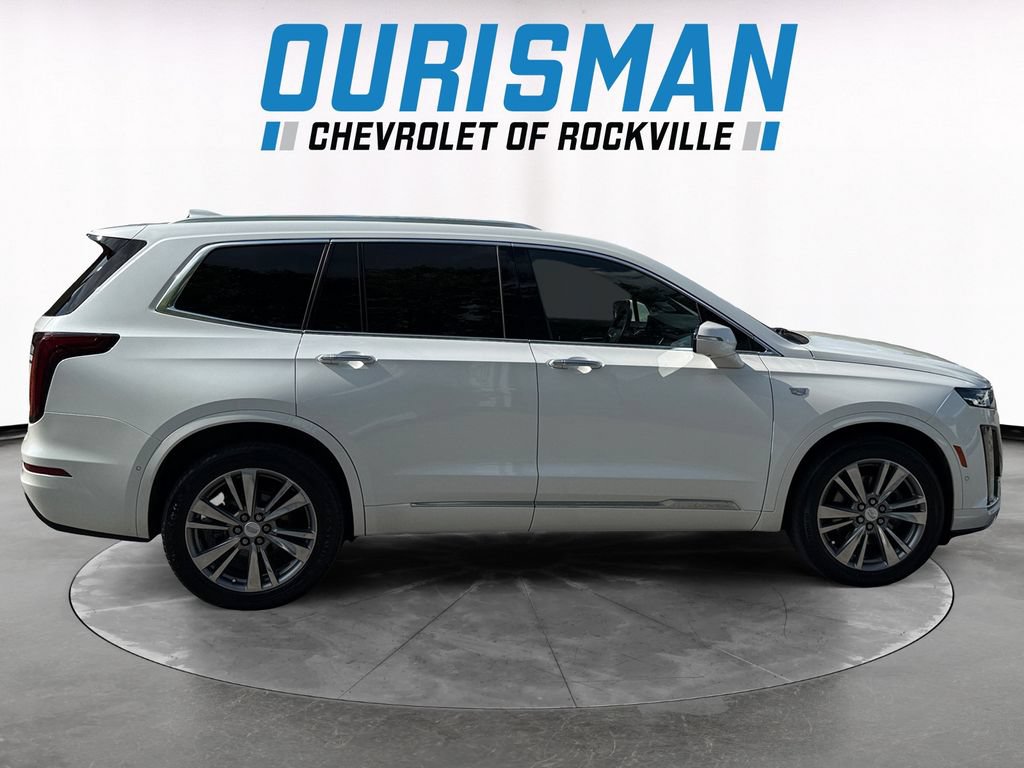 Used 2022 Cadillac XT6 Premium Luxury w/ Technology Package AWD/4WD image 7