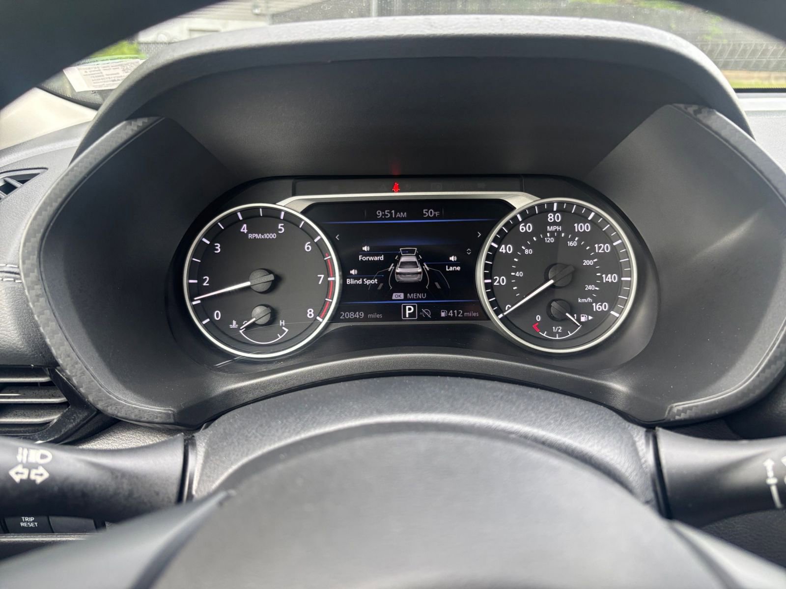 Used 2025 Nissan Sentra SV FWD image 38