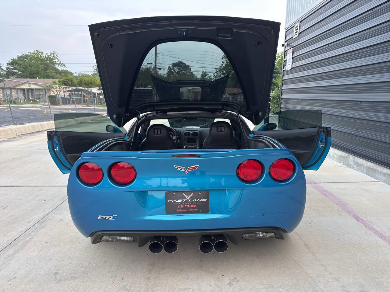 Used 2009 Chevrolet Corvette ZR1 w/ Preferred Equipment Group RWD image 29
