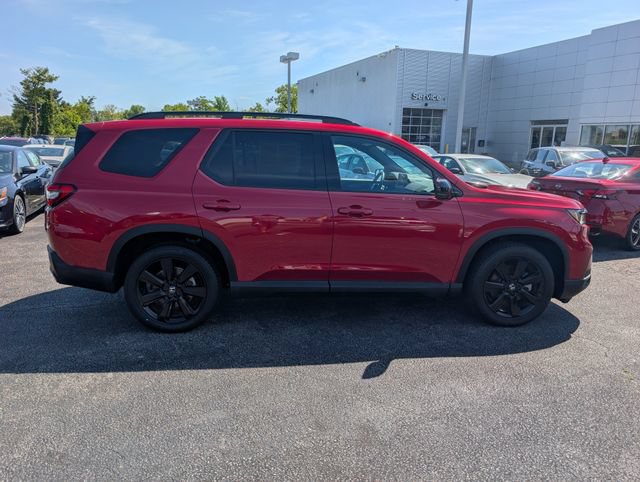 Used 2025 Honda Pilot Black Edition image 2