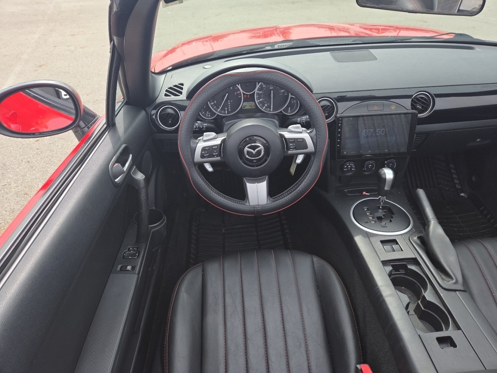 Used 2007 MAZDA MX-5 Miata Touring w/ Appearance Pkg RWD image 19
