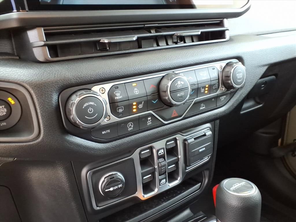 New 2026 Jeep Gladiator Sport image 25