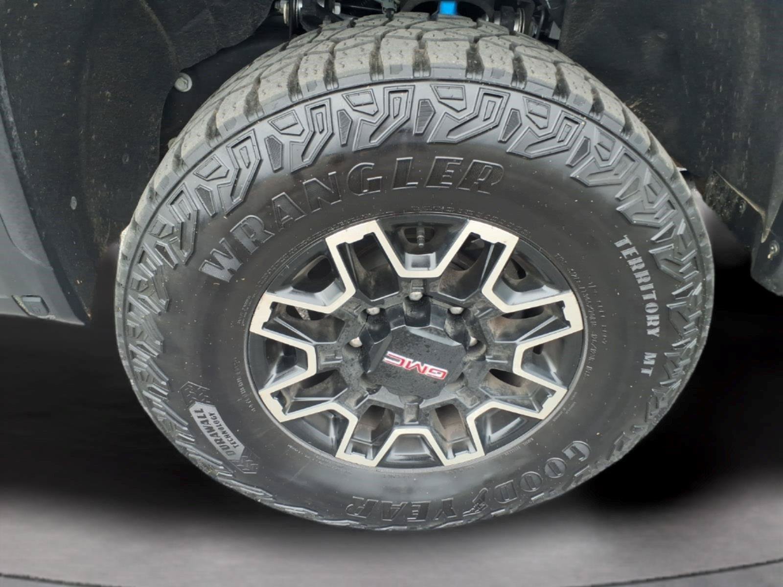 Certified 2025 GMC Sierra 2500 AT4X AWD/4WD image 9