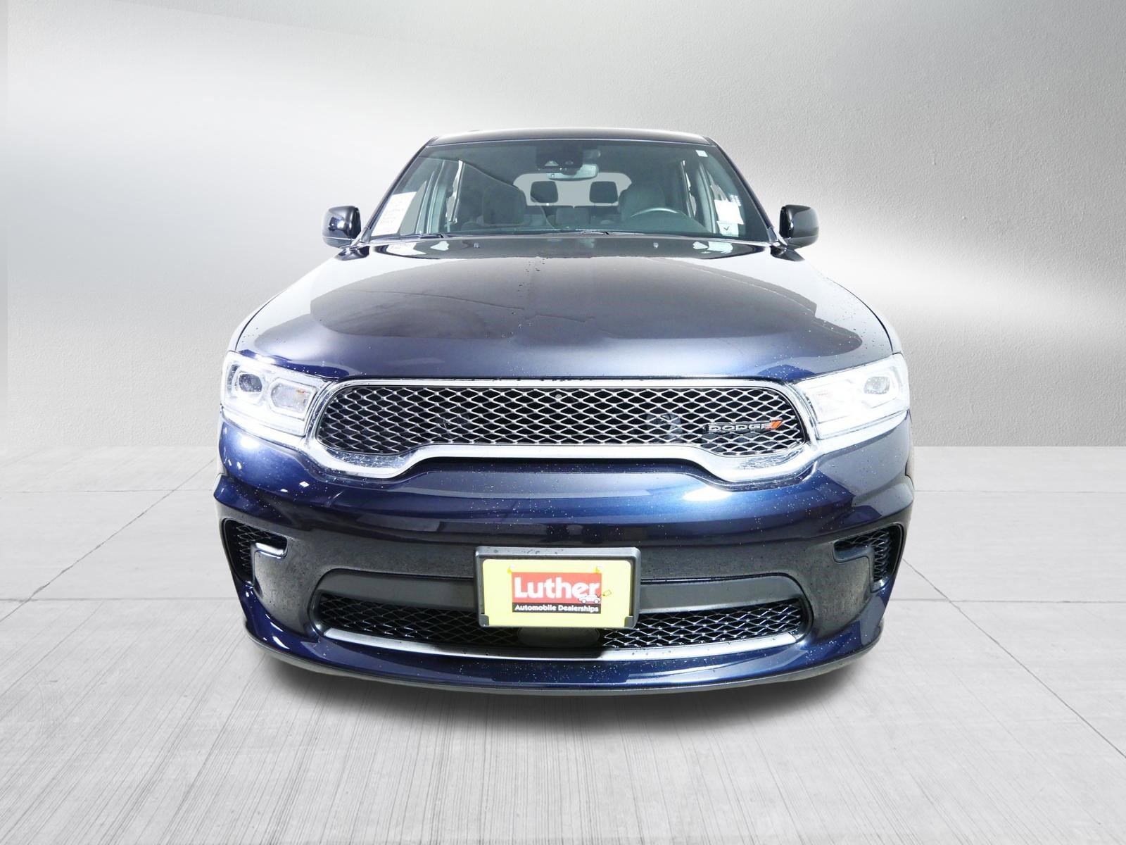 Used 2024 Dodge Durango SXT image 2