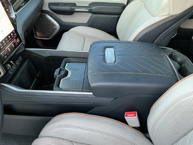 Used 2025 RAM 1500 Tungsten AWD/4WD image 25