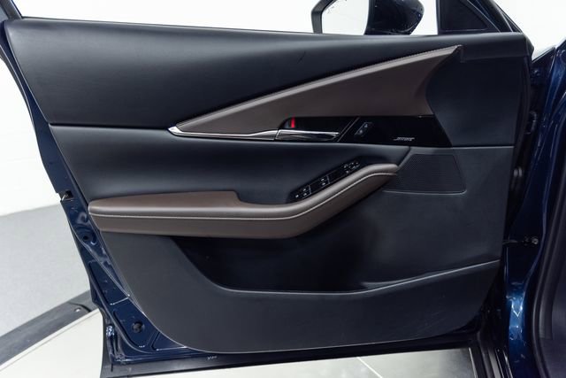 Used 2022 MAZDA CX-30 2.5 Turbo w/ Premium Plus Pkg image 11