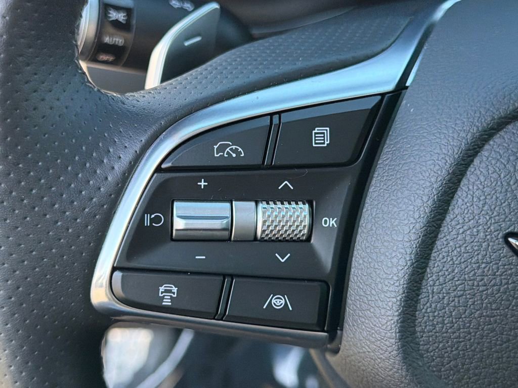 Used 2026 Genesis G70 2.5T Prestige image 24